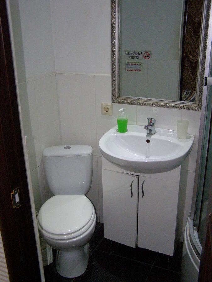 Sadok Hotel Kiev Buitenkant foto